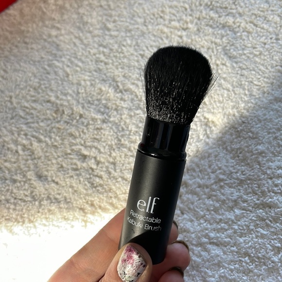 travel face brush kabuki retractable makeup air cruelty free vegan ELF - Picture 7 of 8